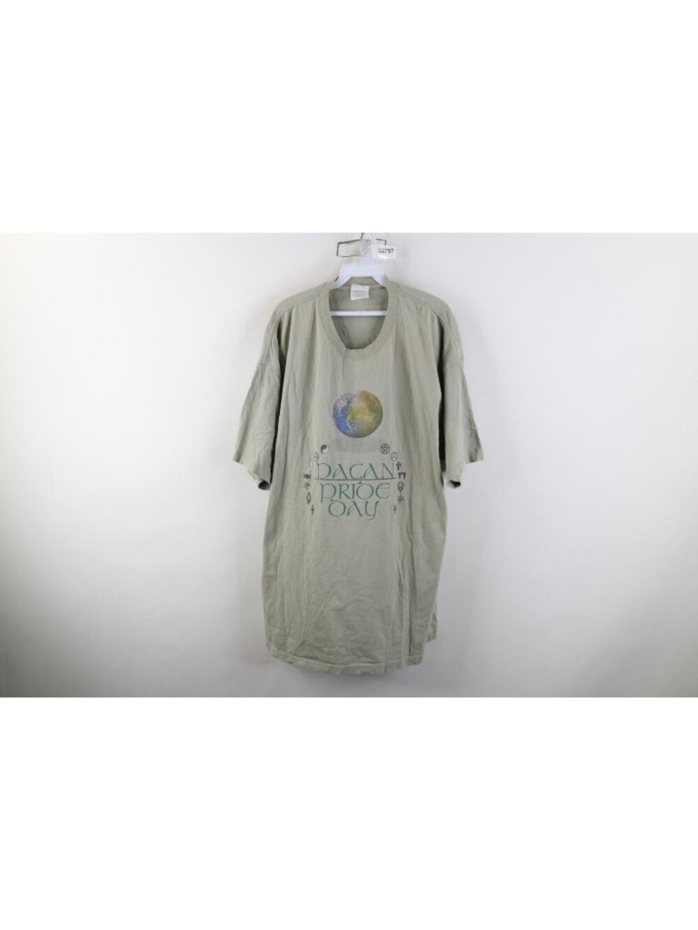 Vintage Y2K 2003 Mens 2XL XXL Faded Spell Out Pagan Pride Day T-Shirt Green